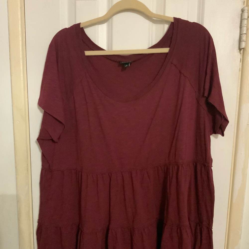 Torrid red tiered raglan top